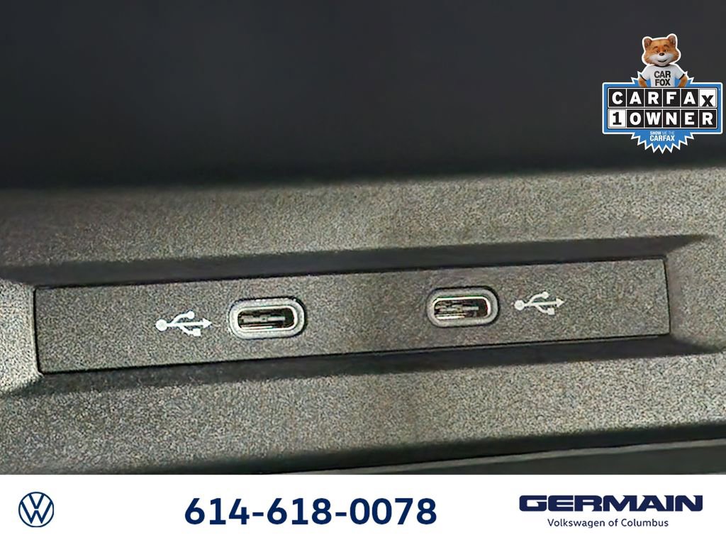 Used 2021 Volkswagen Tiguan SE w/ Panoramic Sunroof Package image 38