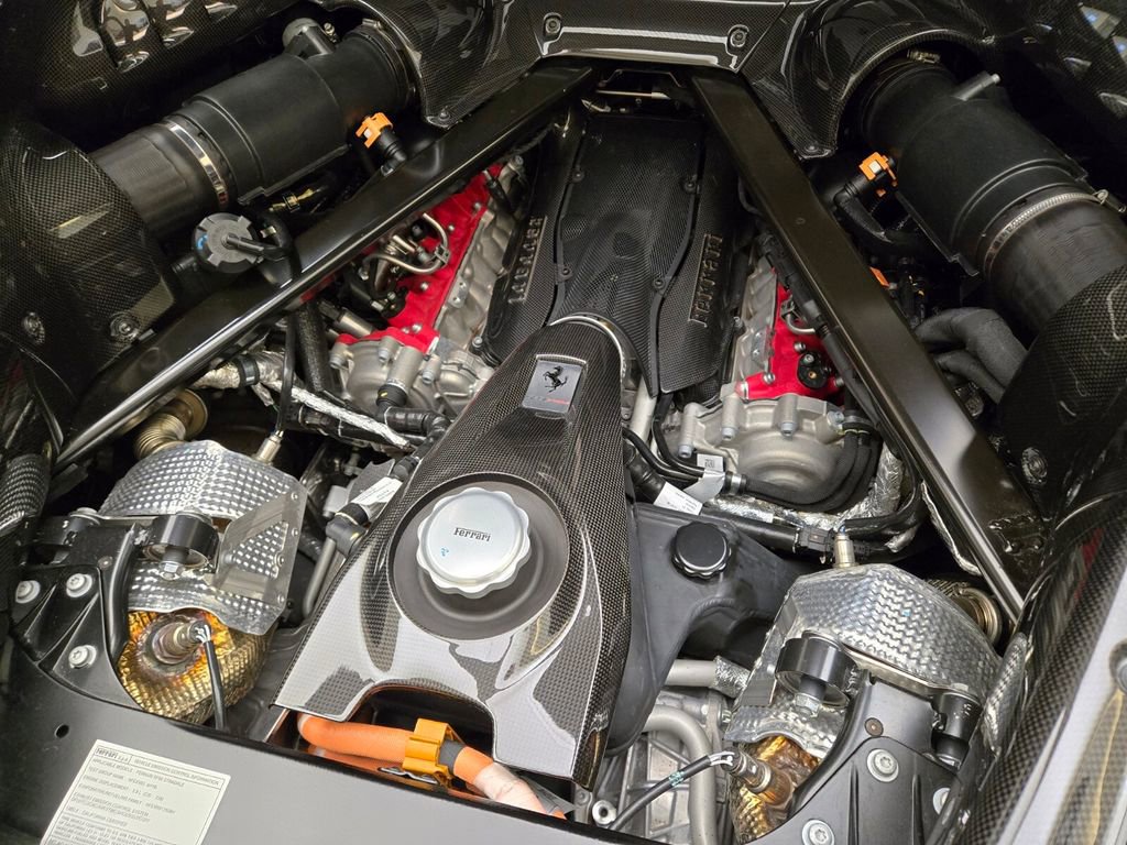 Used 2022 Ferrari SF90 Stradale AWD/4WD image 20