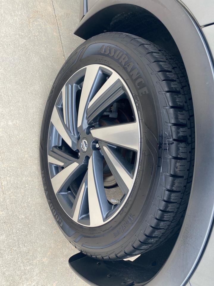 Used 2017 Nissan Murano Platinum w/ Platinum Technology Package AWD/4WD image 9