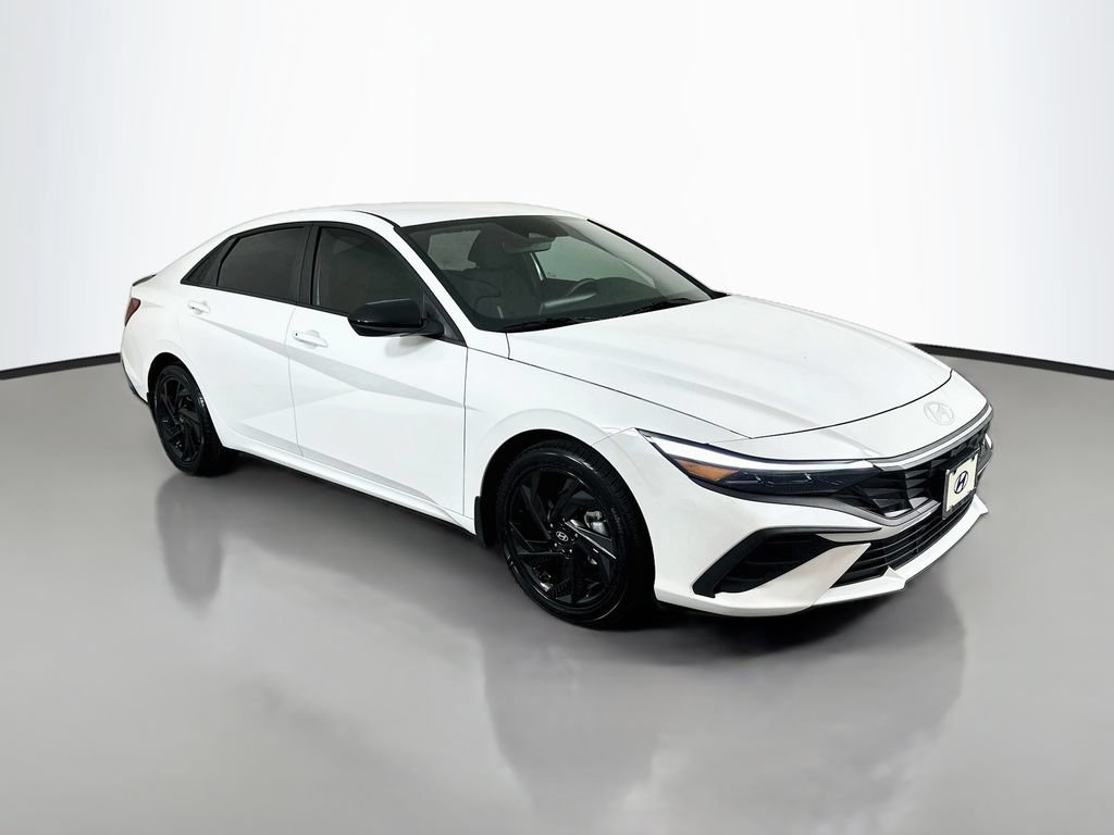 Certified 2026 Hyundai Elantra Sport FWD image 3