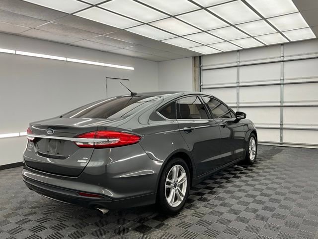 Used 2018 Ford Fusion SE w/ Fusion SE Technology Package image 21