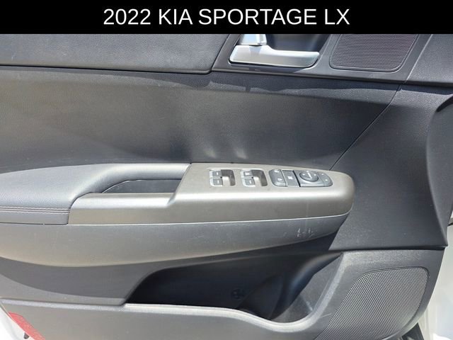 Used 2022 Kia Sportage LX image 24