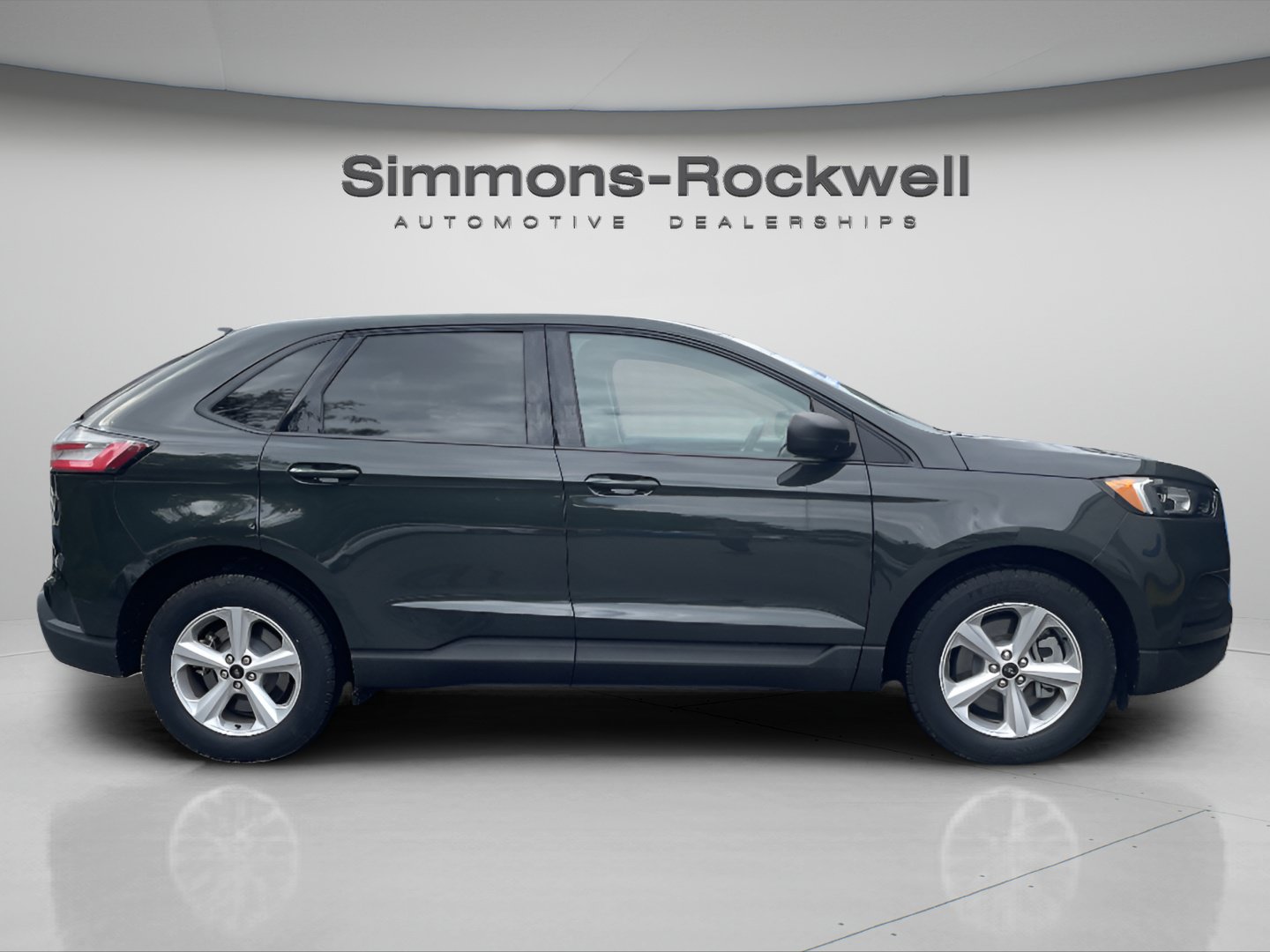 Used 2024 Ford Edge SE w/ Cargo Accessory Package AWD/4WD image 6
