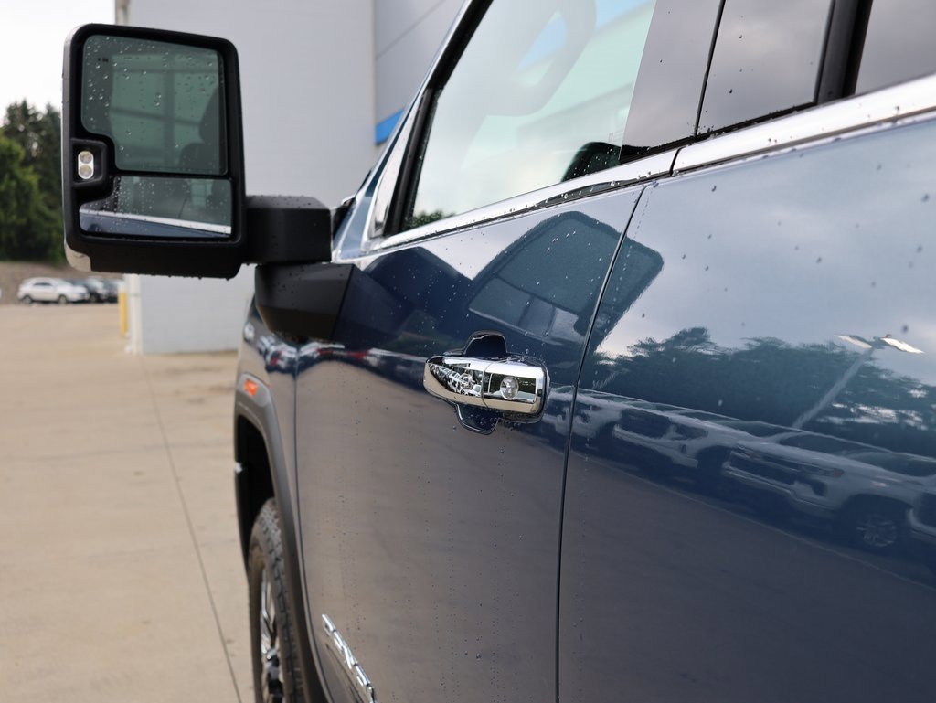 New 2025 GMC Sierra 2500 Denali w/ Denali Reserve Package image 10