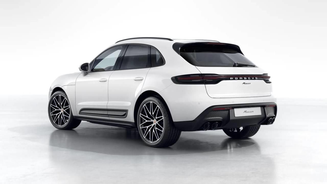 Used 2026 Porsche Macan AWD/4WD image 3