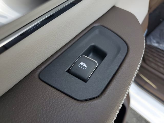 New 2026 RAM 1500 Laramie w/ Laramie Preferred Package AWD/4WD image 18