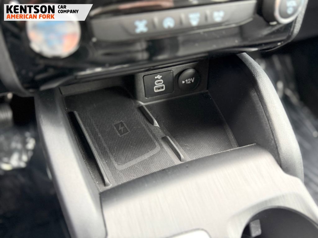 Used 2025 Ford Escape Platinum image 29