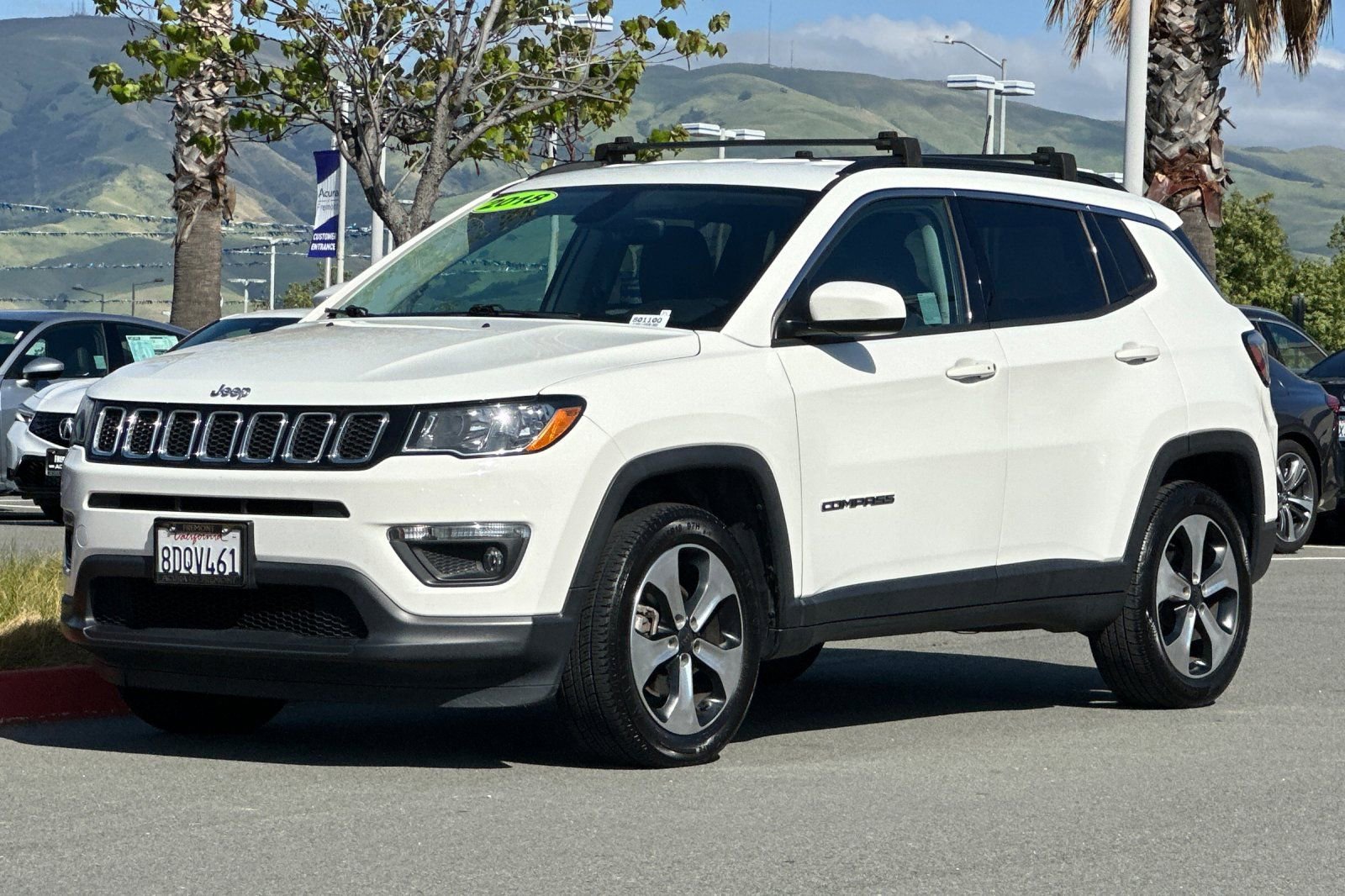 Used 2018 Jeep Compass Latitude w/ Popular Equipment Group AWD/4WD image 8