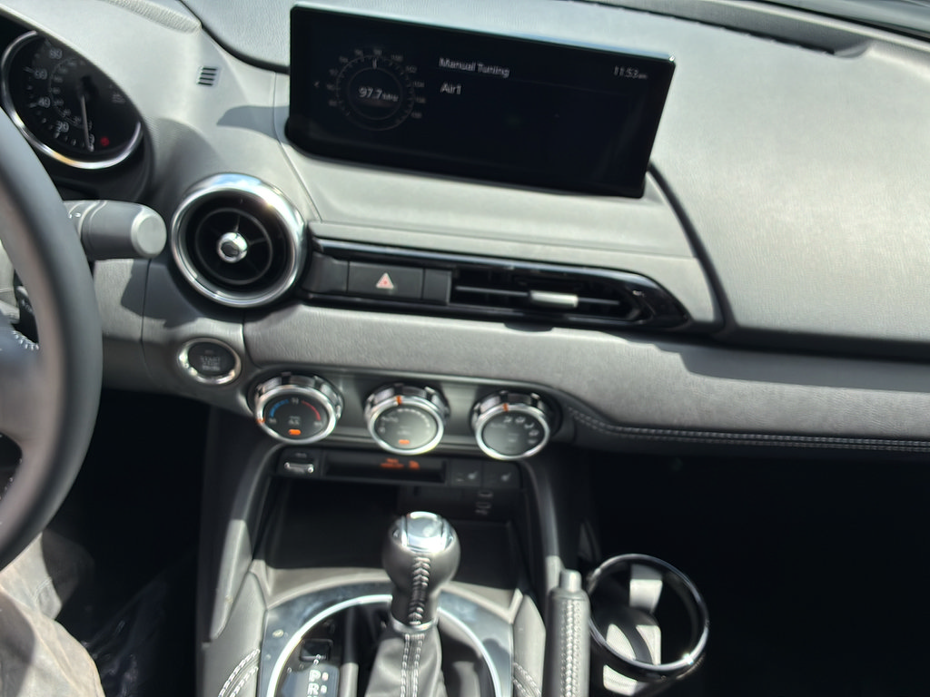 New 2026 MAZDA MX-5 Miata RF Grand Touring RWD image 32