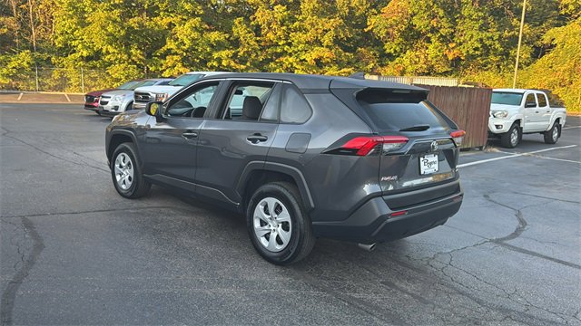 Used 2024 Toyota RAV4 LE image 7