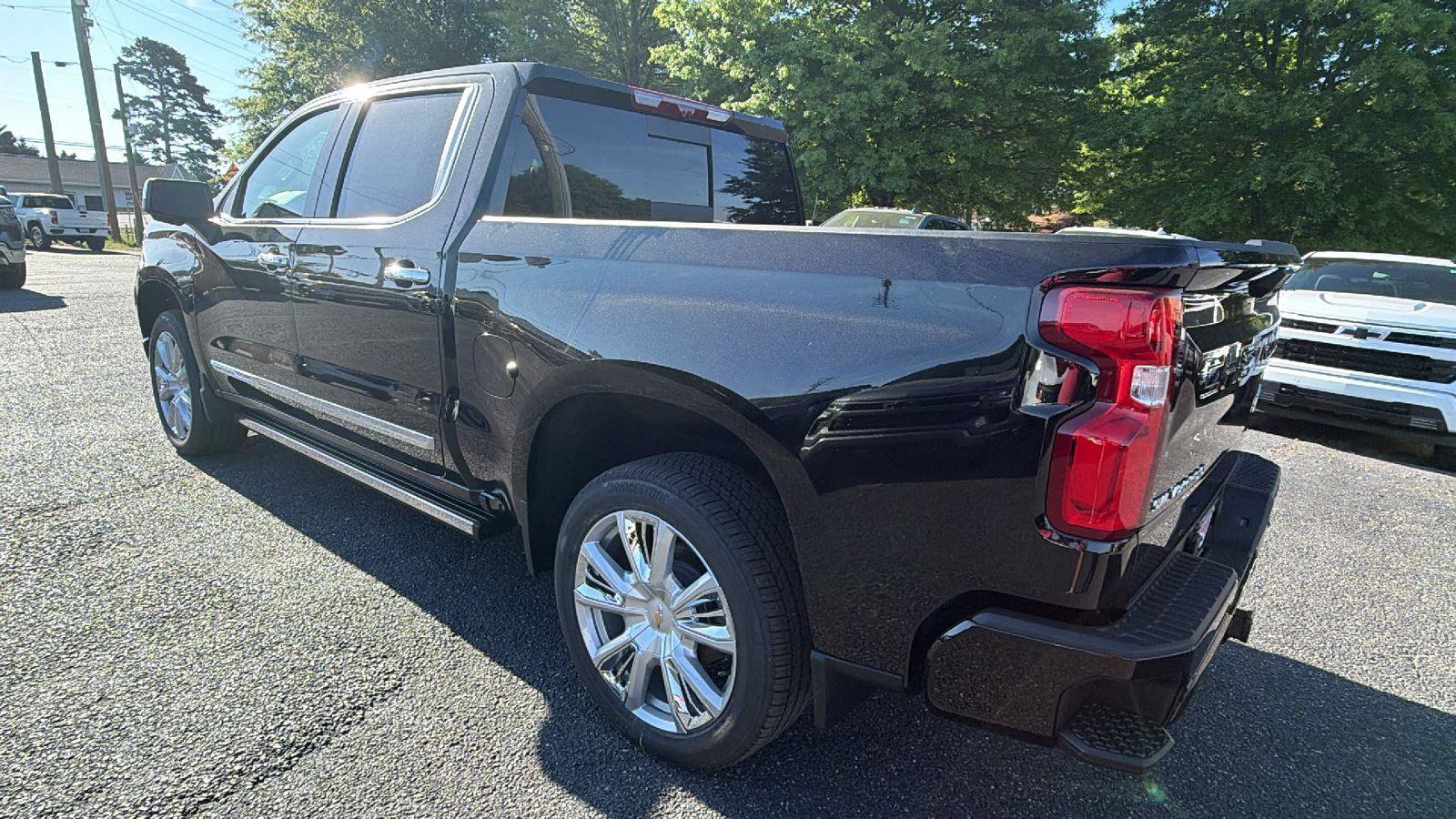 New 2026 Chevrolet Silverado 1500 High Country AWD/4WD image 7