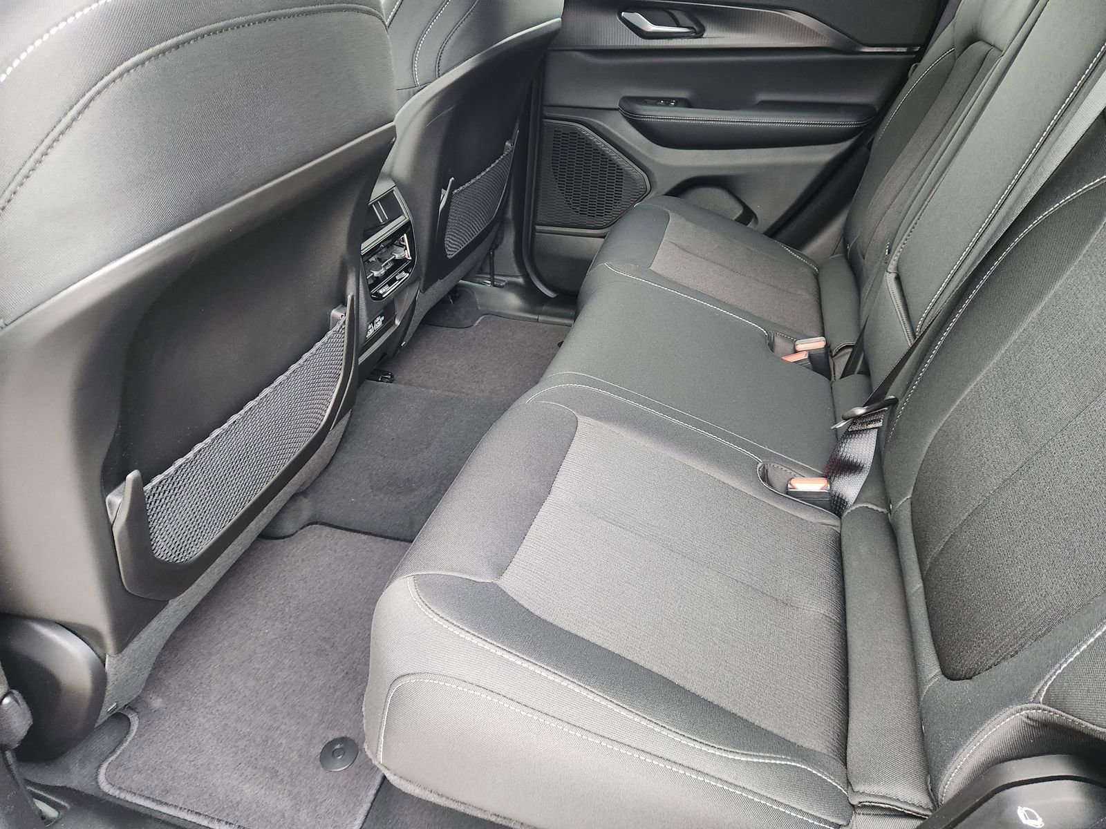 New 2025 Jeep Grand Cherokee Laredo X image 22