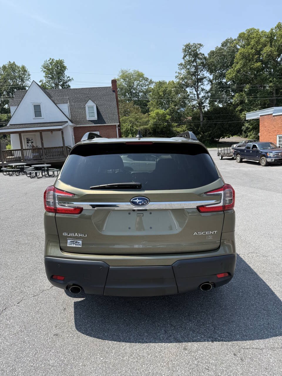 Used 2023 Subaru Ascent Premium w/ Convenience Package AWD/4WD image 8