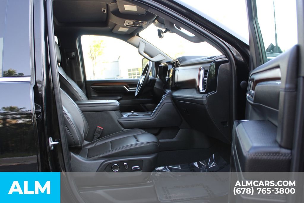 Used 2024 GMC Sierra 3500 Denali w/ Denali Reserve Package image 21