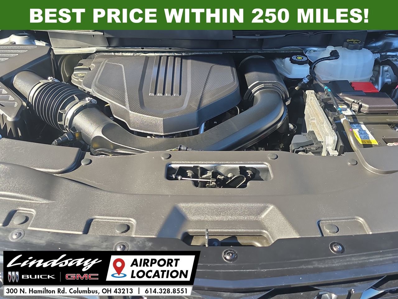 Used 2024 Chevrolet Traverse RS image 30