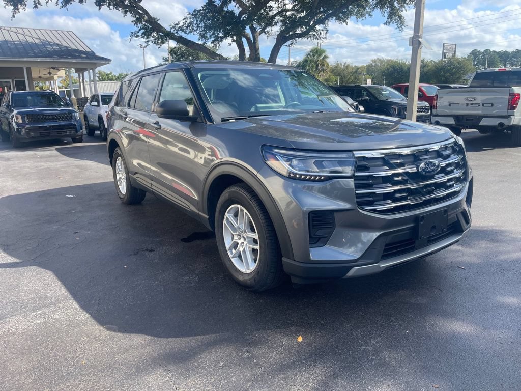 Used 2026 Ford Explorer Active RWD image 8