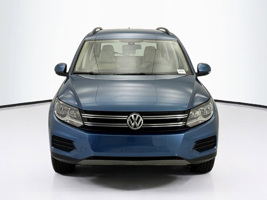 Used 2017 Volkswagen Tiguan S FWD image 2