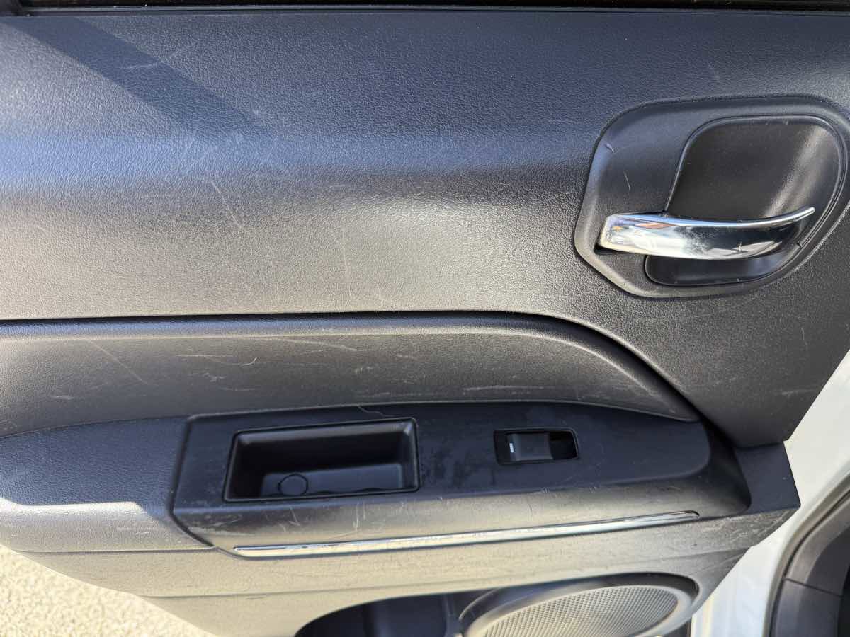 Used 2014 Jeep Patriot Limited FWD image 16