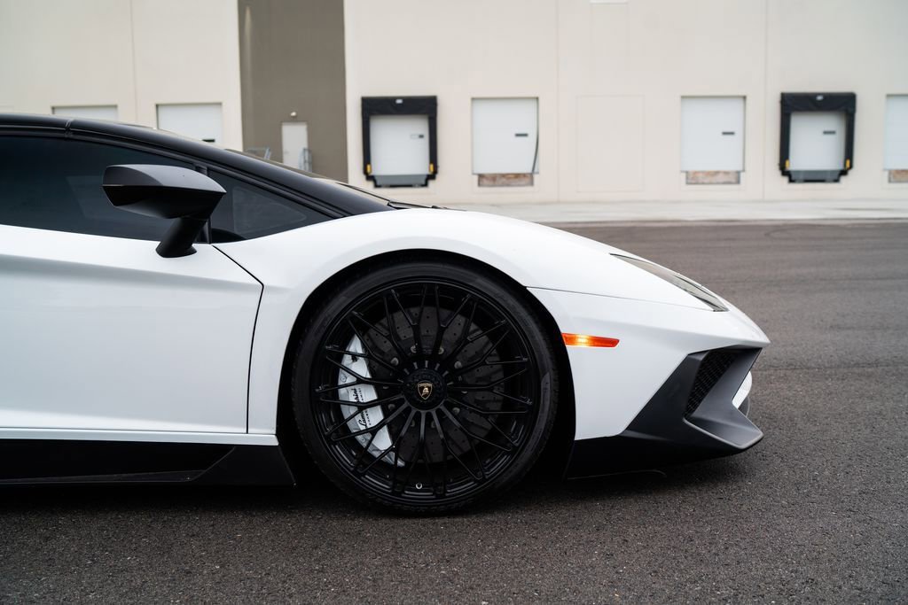 Used 2017 Lamborghini Aventador LP 750-4 Superveloce AWD/4WD image 53