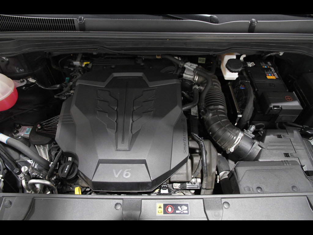 Used 2024 Kia Carnival LX image 44