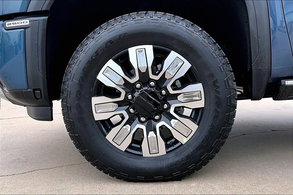 New 2026 GMC Sierra 2500 Denali w/ Denali Reserve Package AWD/4WD image 30