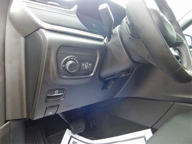 Used 2025 Jeep Grand Cherokee Laredo image 17