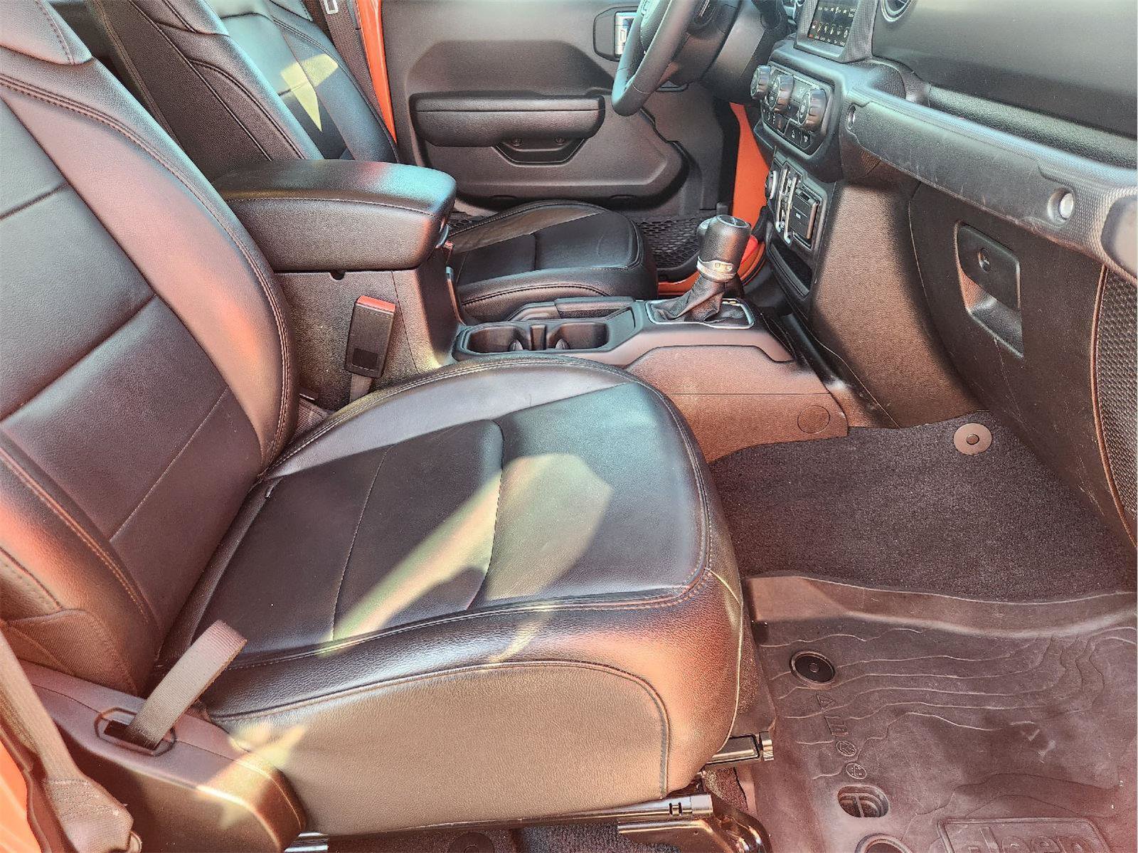 Used 2023 Jeep Gladiator Sport AWD/4WD image 14