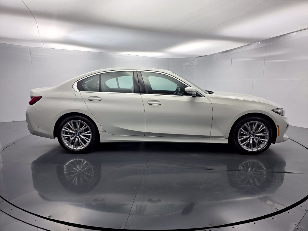 Certified 2024 BMW 330i Sedan w/ Convenience Package RWD image 3