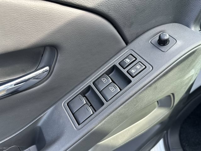 New 2026 Nissan Frontier SV w/ All-Weather Content Package AWD/4WD image 17