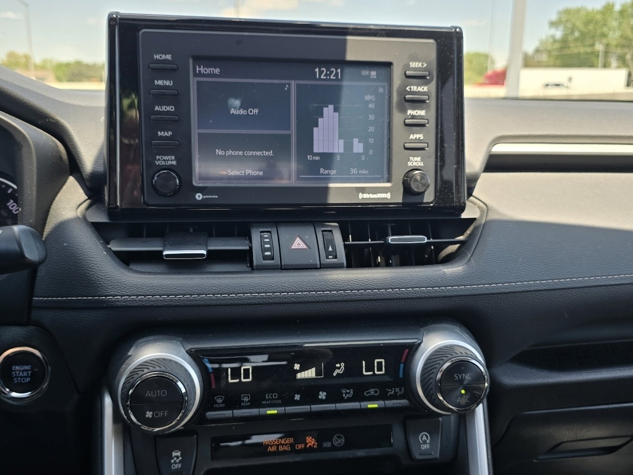 Certified 2021 Toyota RAV4 XLE Premium AWD/4WD image 26