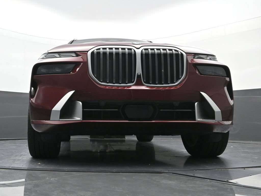 Used 2026 BMW X7 xDrive40i AWD/4WD image 25