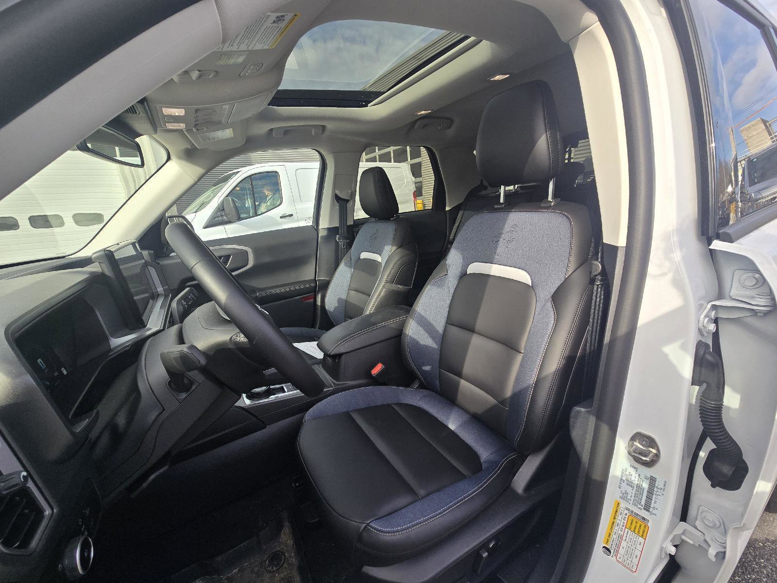 Used 2025 Ford Bronco Sport Outer Banks w/ Outer Banks Tech Package+ image 11