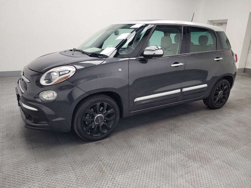Used 2018 FIAT 500L Lounge w/ Graphite Edition FWD image 2