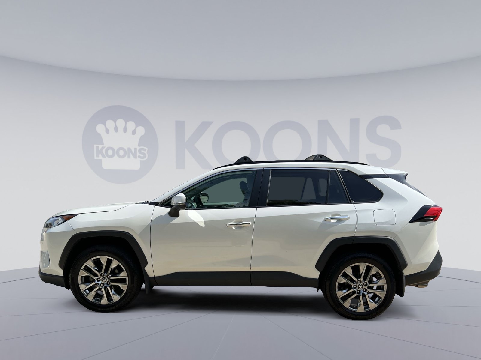 Used 2020 Toyota RAV4 Limited AWD/4WD image 7