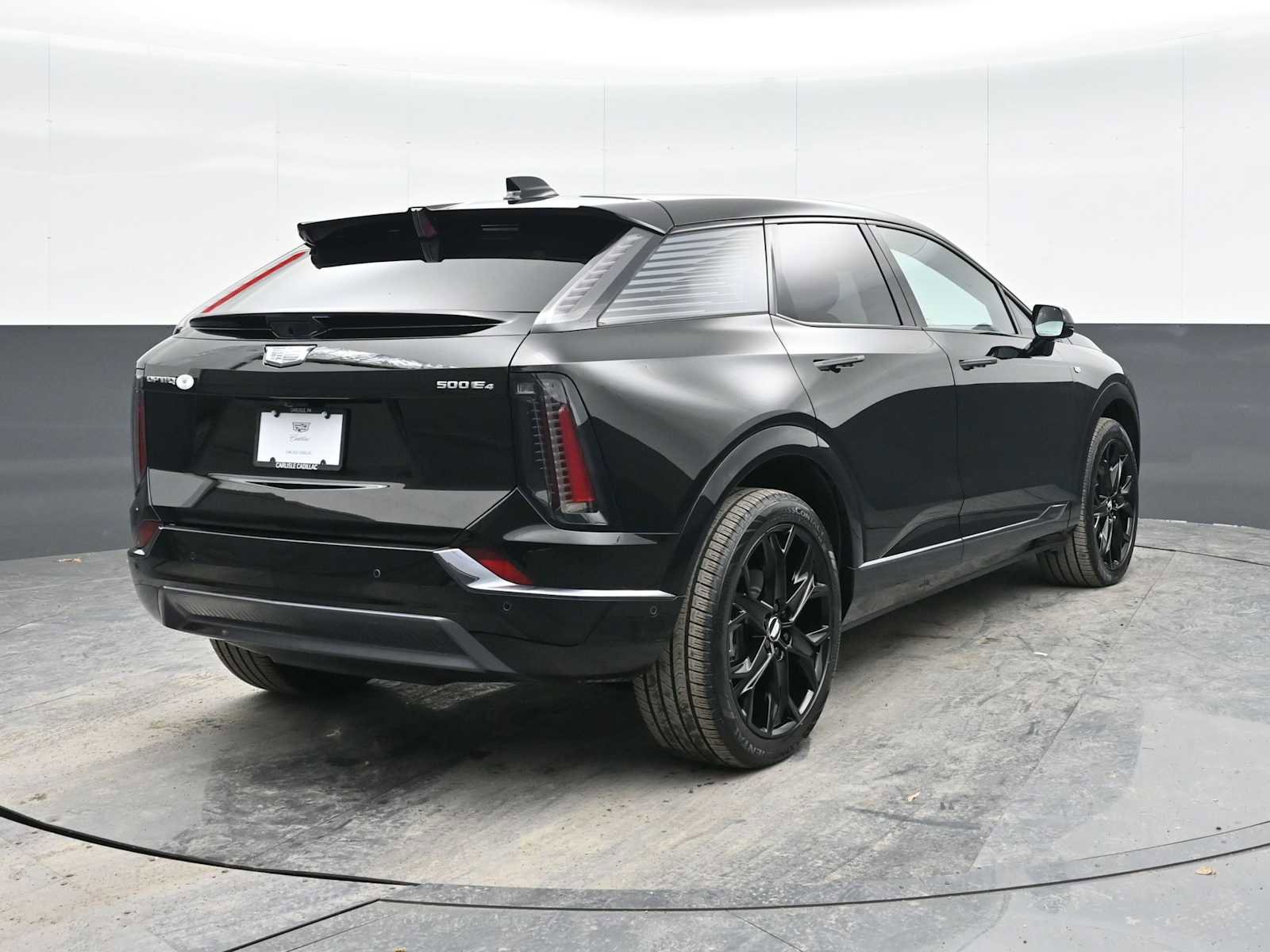 New 2025 Cadillac Optiq Sport 2 w/ LPO, ONYX Package image 9