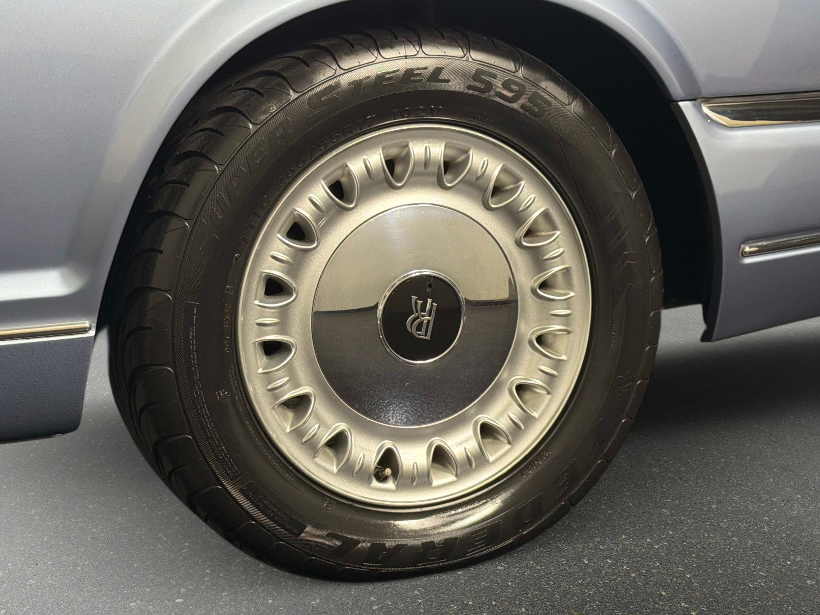 Used 2000 Rolls-Royce Corniche RWD image 14