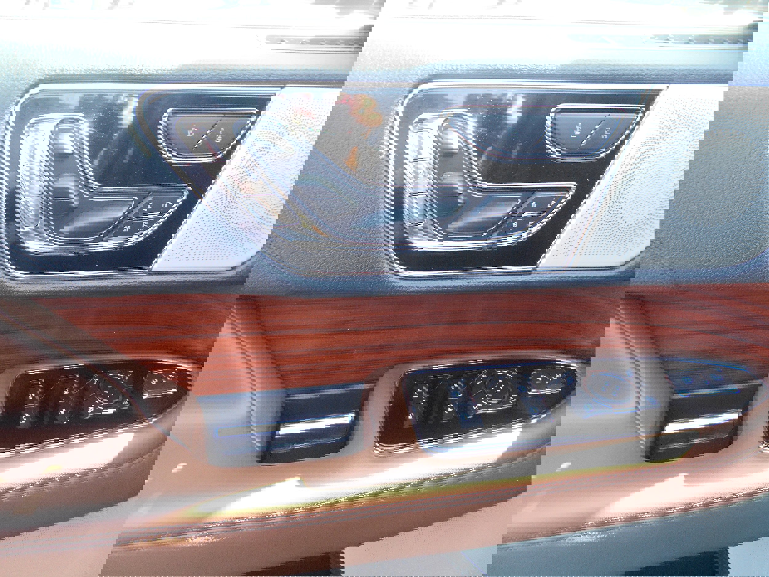 Used 2024 Lincoln Navigator Reserve image 16