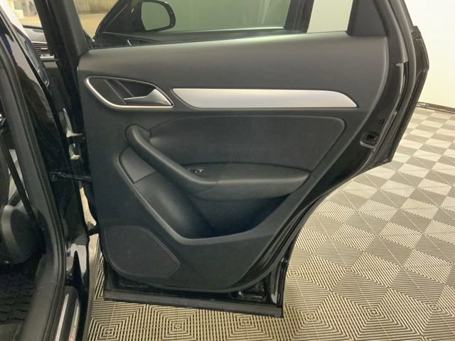 Used 2018 Audi Q3 2.0T Premium image 32