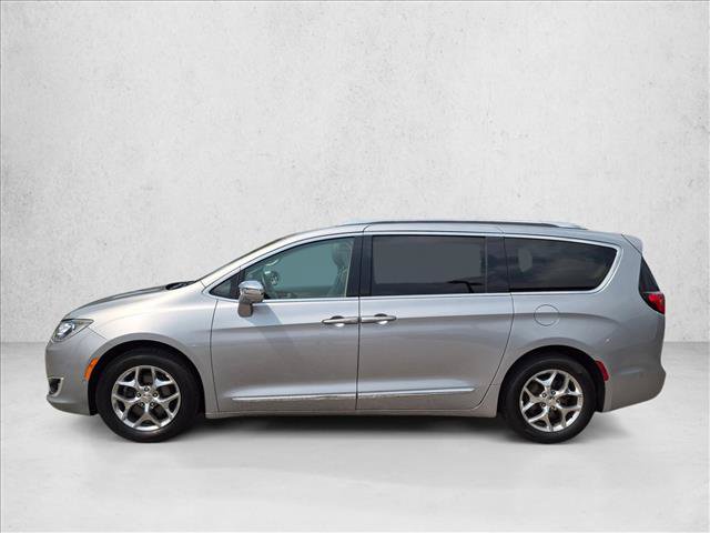 Used 2018 Chrysler Pacifica Limited w/ Advanced Safetytec Group FWD image 9