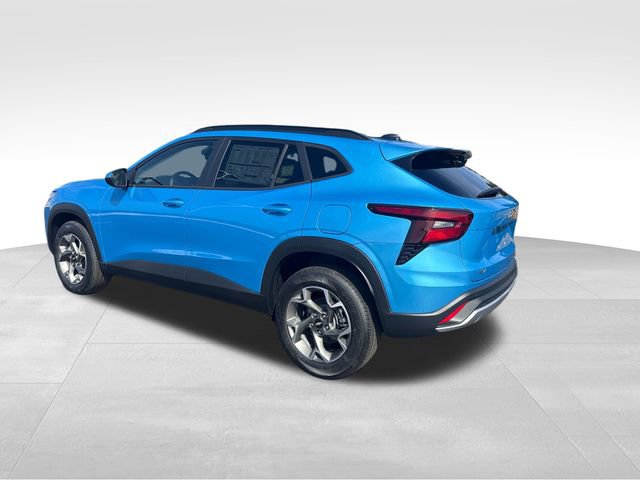 New 2026 Chevrolet Trax LT w/ Sunroof Package FWD image 3