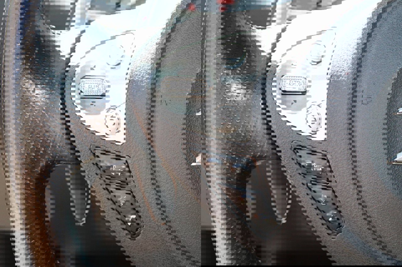 Used 2020 Nissan 370Z Touring Sport image 11