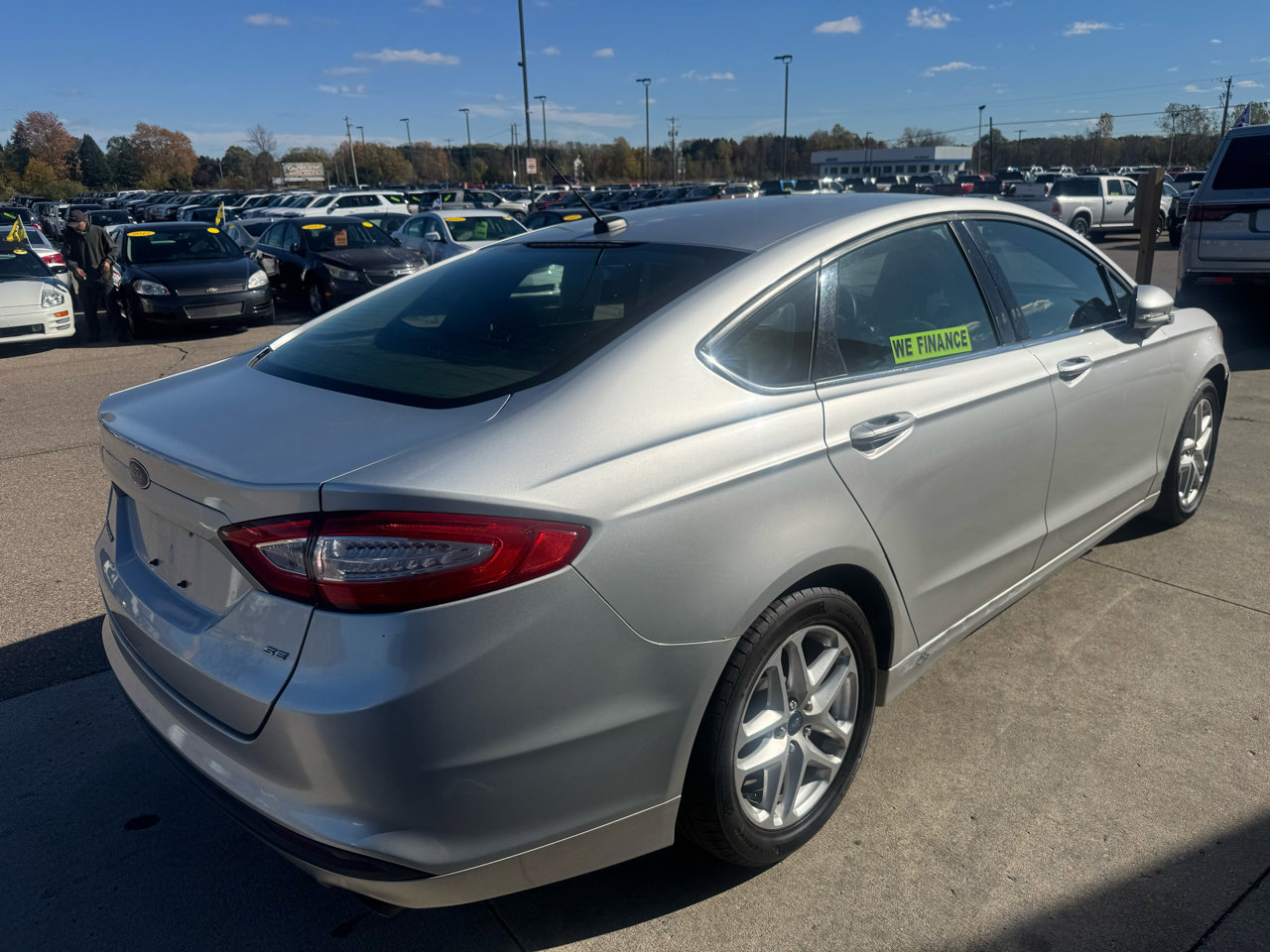 Used 2014 Ford Fusion SE image 5