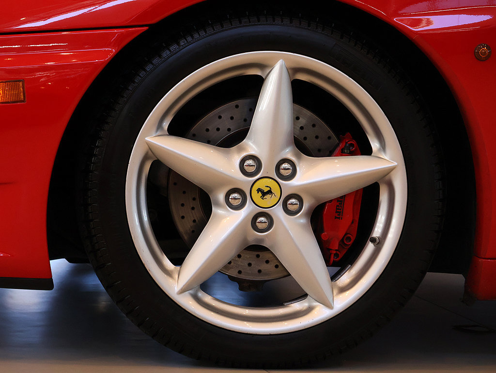 Used 2004 Ferrari 360 Spider RWD image 11