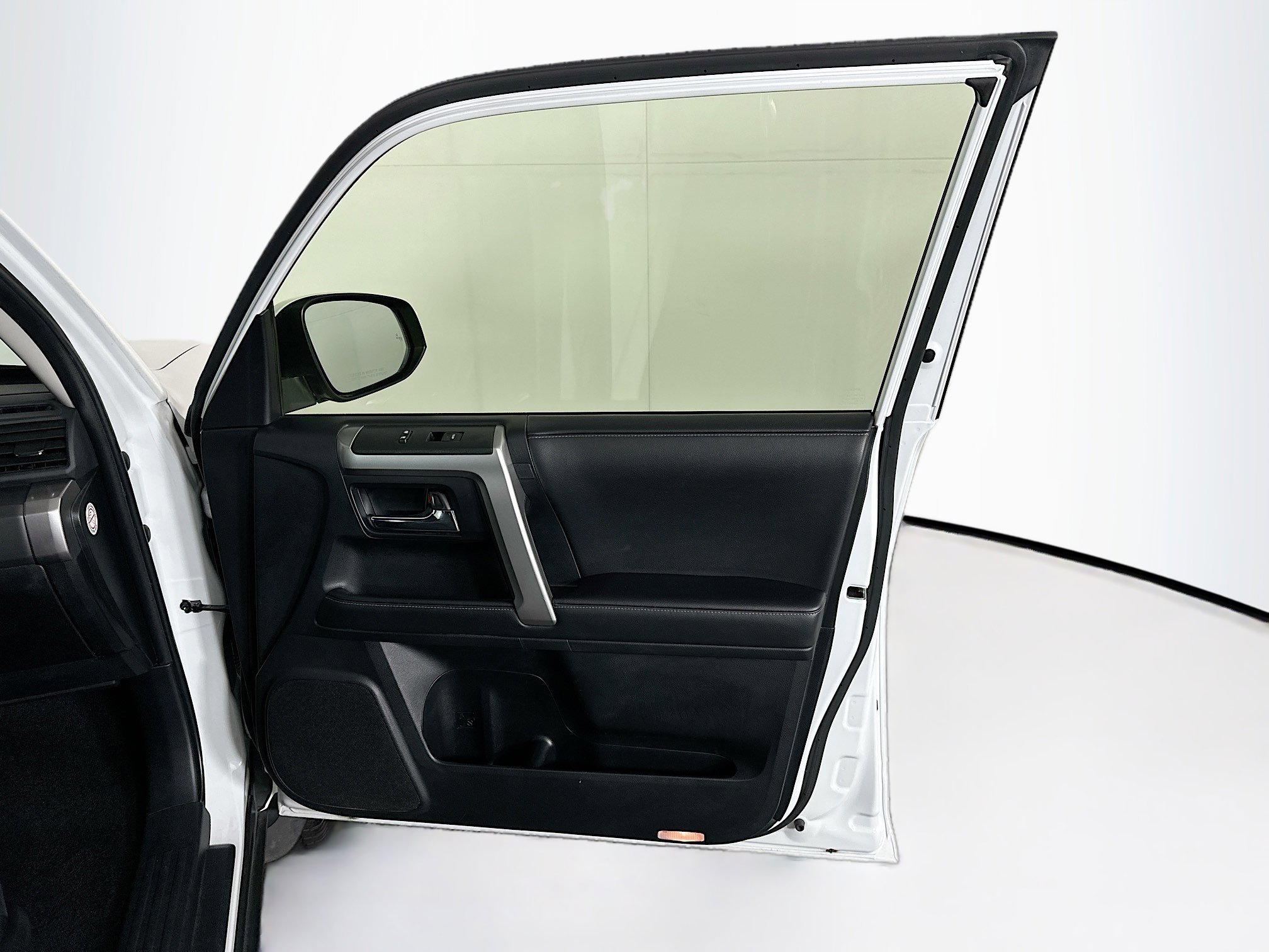 Used 2024 Toyota 4Runner SR5 image 31