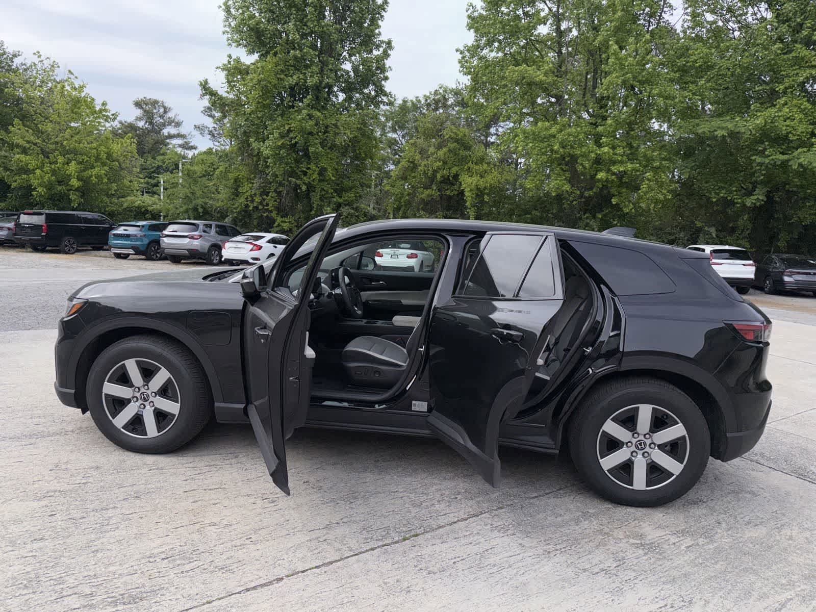 Used 2024 Honda Prologue EX image 18