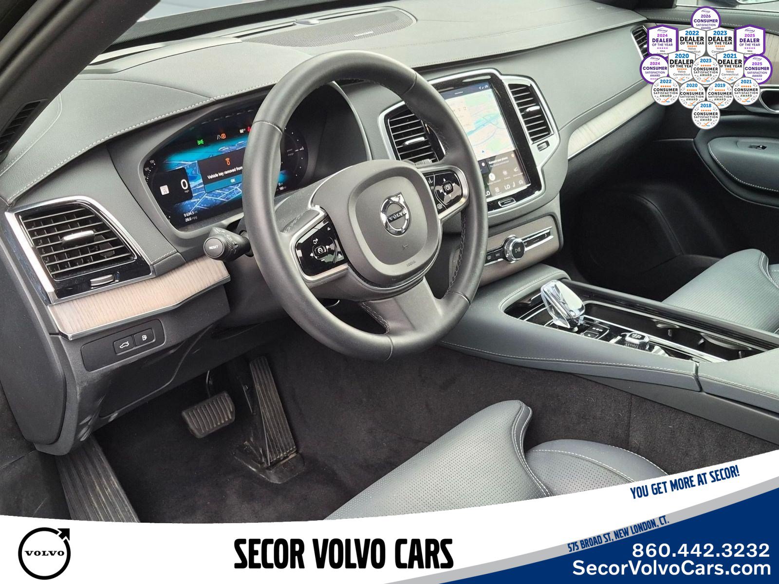 Used 2024 Volvo XC90 T8 Ultimate w/ Protection Package Premier AWD/4WD image 13