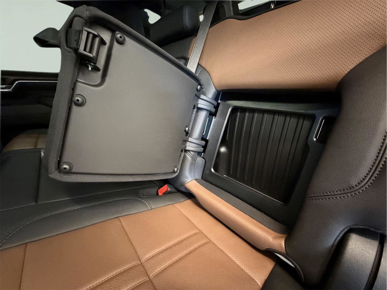 Certified 2025 Chevrolet Silverado 2500 High Country w/ Technology Package AWD/4WD image 33
