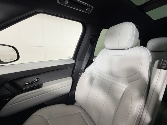 Certified 2025 Land Rover Range Rover Sport SE AWD/4WD image 22