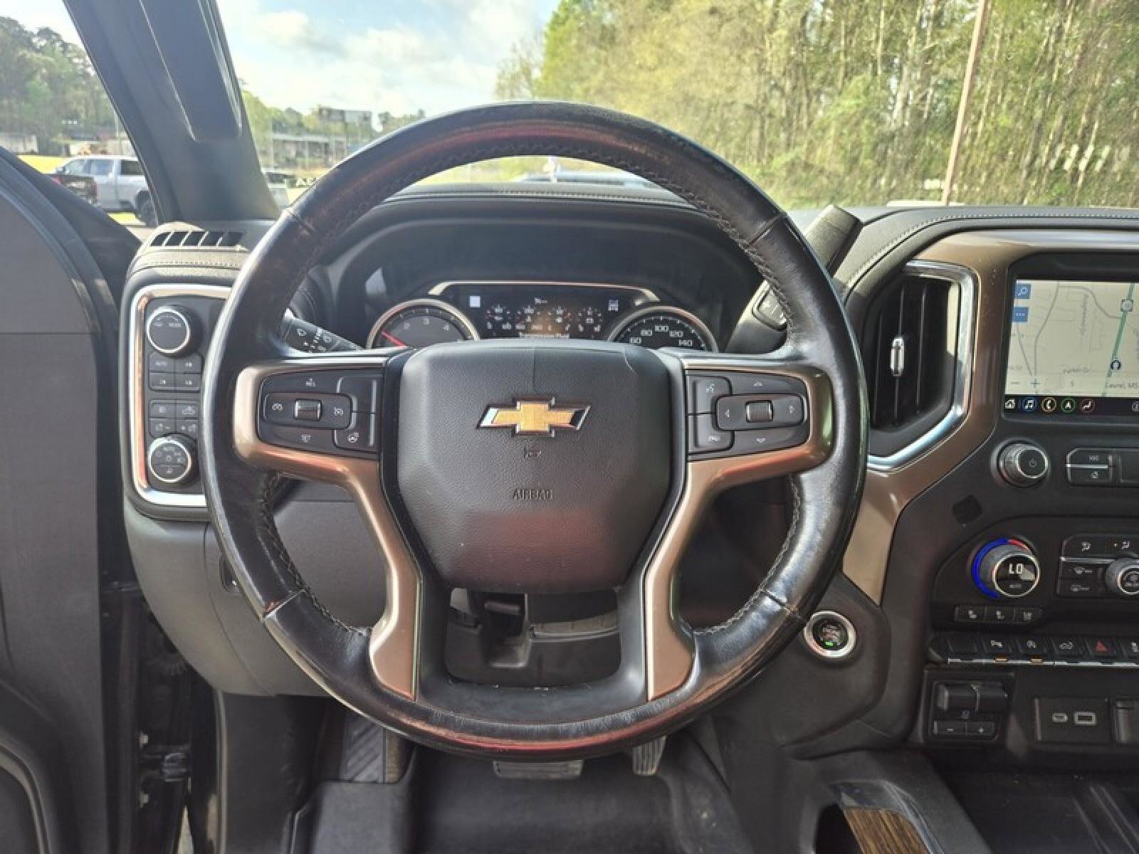 Used 2022 Chevrolet Silverado 1500 High Country image 9