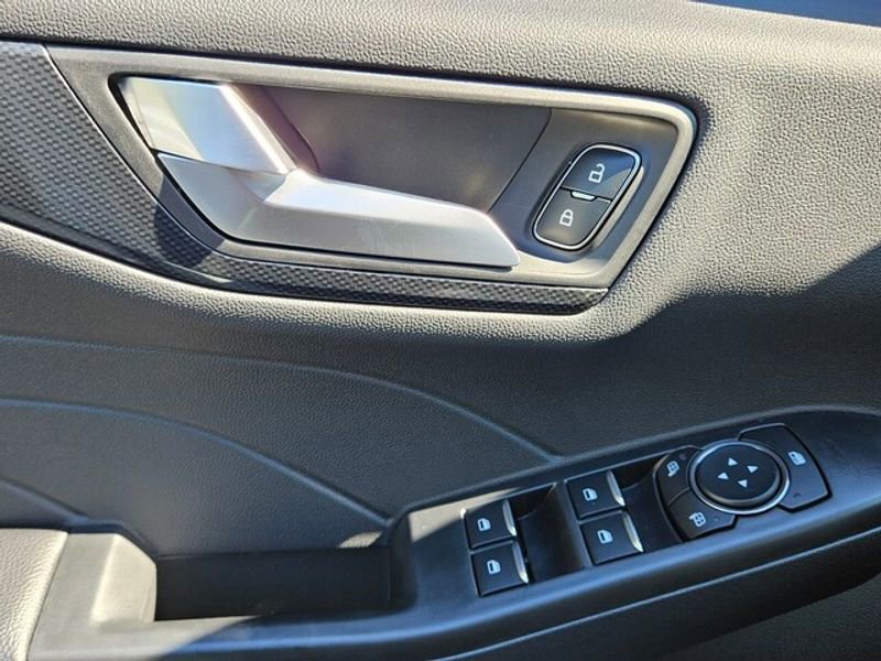 New 2026 Ford Escape ST-Line image 34